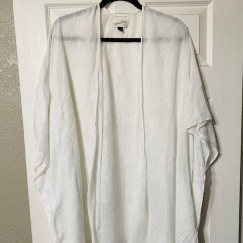 White Universal Thread Kimono Top